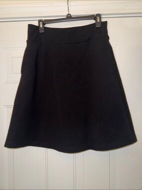 Betabrand Black A-Line Skort. Sz M